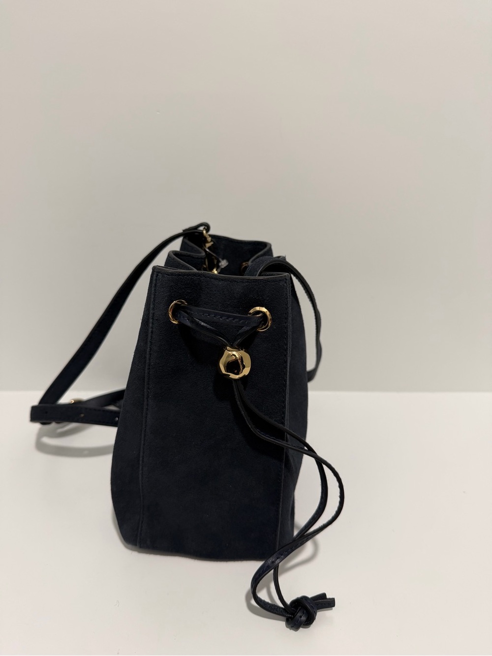 NEW Madewell The Mini Drawstring Crossbody Bucket Bag in deep indigo suede NW512 - Picture 5 of 10
